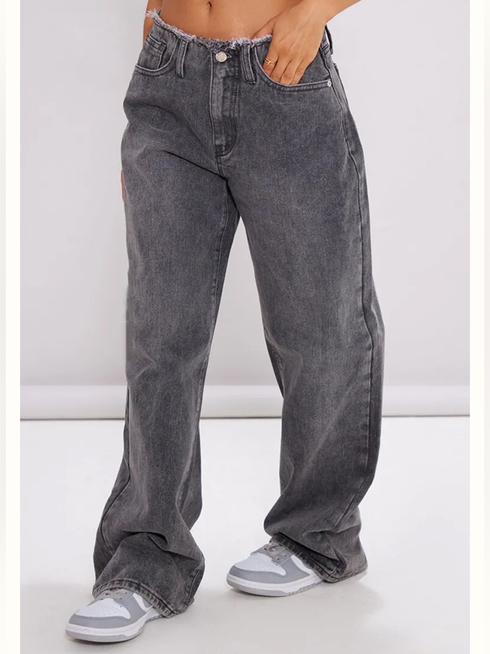 NWT PrettyLittleThing Fray Waist Low Rise Jeans- Petite